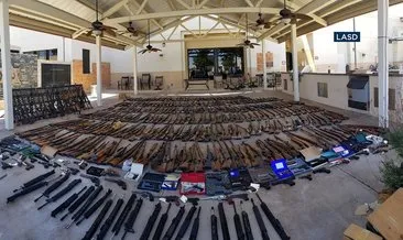 Sabıkalı kişinin evinden 500’den fazla silah çıktı