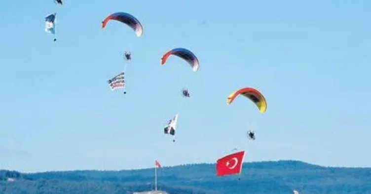 THK’dan Çanakkale’de paraşüt gösterisi