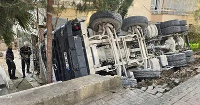 Beton mikseri devrildi:1 kişi yaralandı