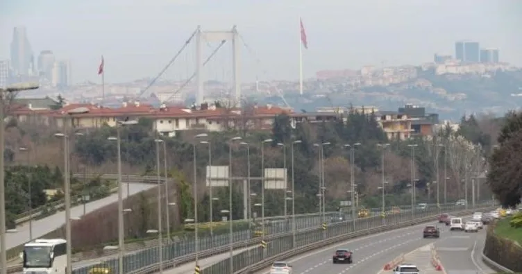 İstanbul’da yılın ilk gününde yollar boş kaldı