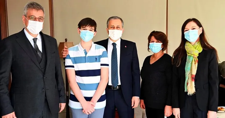 Vali Yerlikaya, Prof. Dr. Taşçıoğlu’nun ailesini ziyaret etti