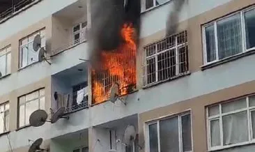 İstanbul Fatih’te panik: Çanta deposunda yangın çıktı!