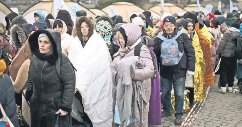 BM: Mülteci sayısı ilk kez 100 milyonu aştı