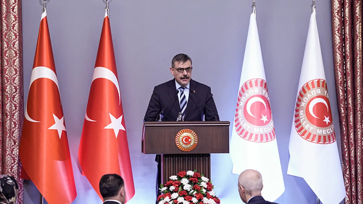 Bakan Çiftçi: Şehit ailelerimizin yanında olmayı onur kabul ediyoruz