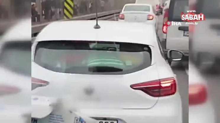 E-5'te ambulansa yol vermeyen sürücü kamerada | Video
