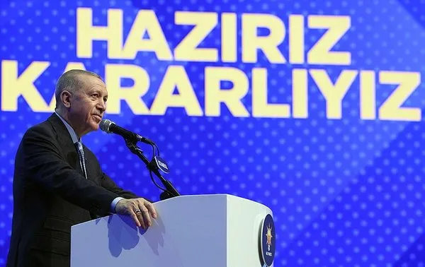 son-dakika-ak-partide-48-ilin-daha-adayi-aciklaniyor-baskan-erdogan-salona-geldi-1705576331140.jpg