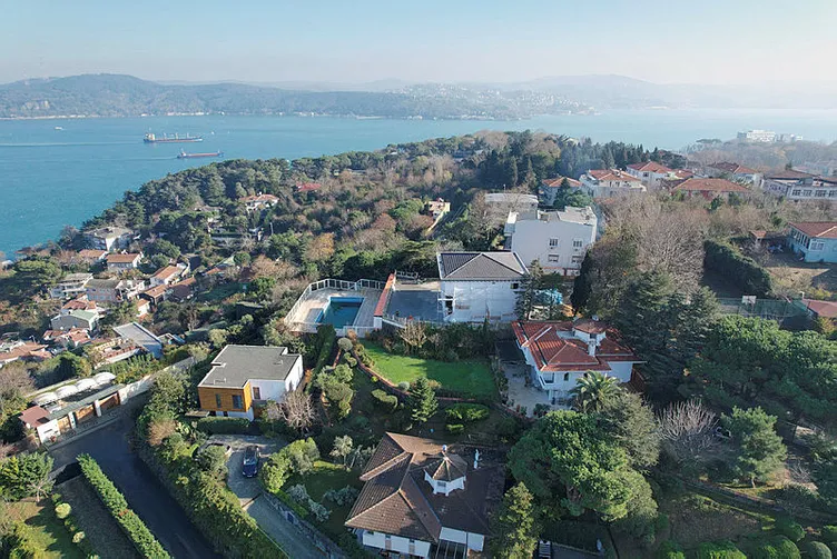 HALK TV'nin patronu Cafer Mahiroğlu devlete meydan okuyor! Çifte suç duyurusuna rağmen kaçağa devam