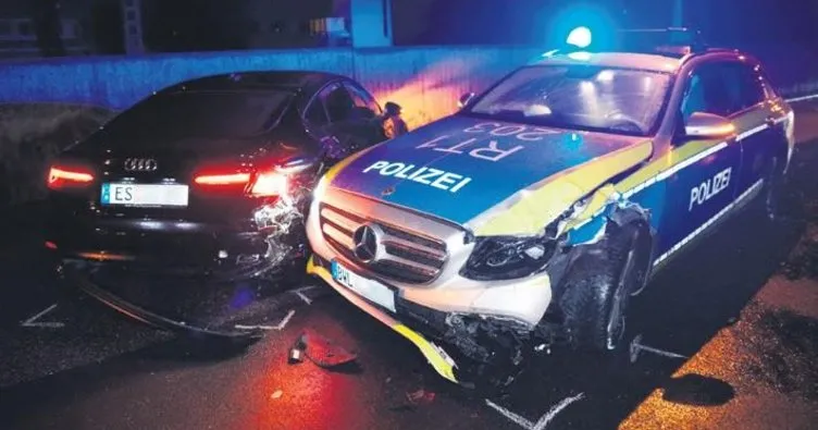 Polis aracı kaza yaptı: 2 yaralı