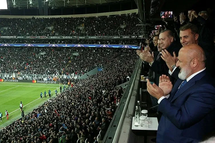 Cumhurbaşkanı Erdoğan, Beşiktaş - Monaco maçını izledi