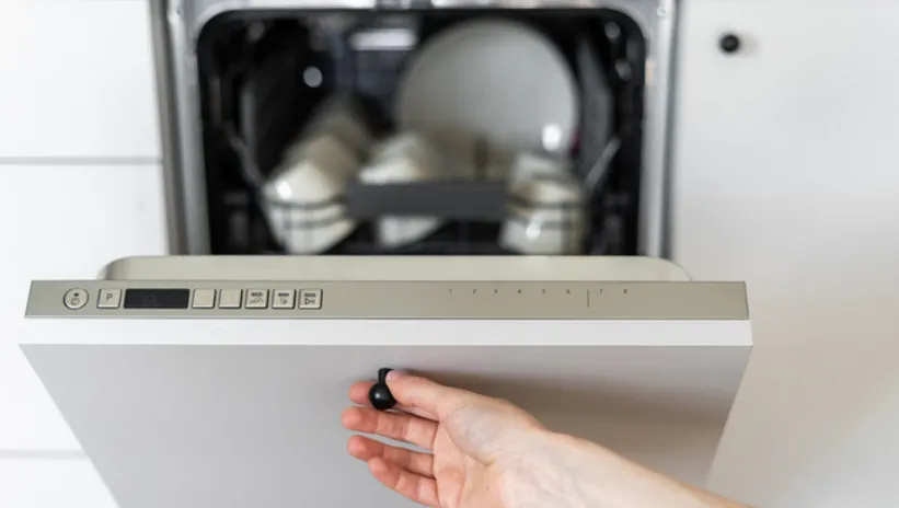 Bulaşık makinesini kullanırken bu hatayı yapmayın! Bulaşıkların daha hızlı kuruması için…