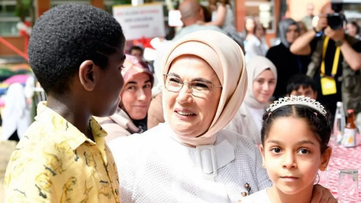 Emine Erdoğan'ın hayata geçirdiği Gönül Elçileri projesi New York'ta dünyaya anlatılacak