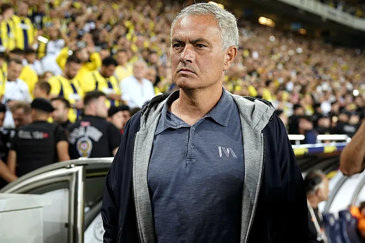 Son dakika haberi: Fenerbahçe’de imzalar atılıyor! Mourinho onayı verdi...