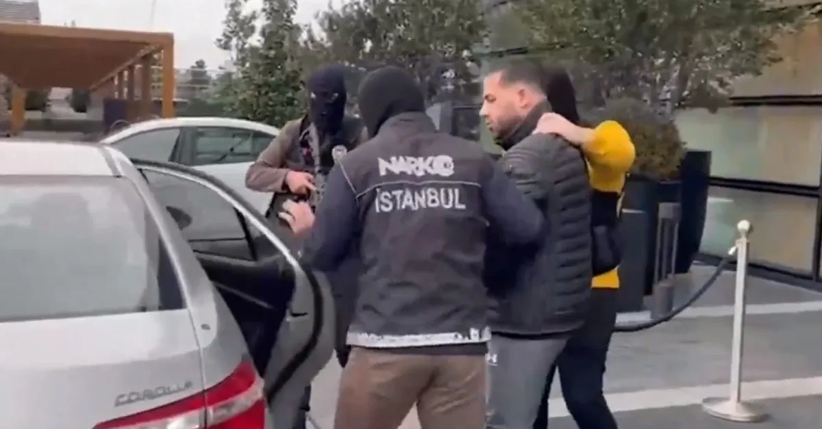 Bakan Yerlikaya duyurdu! Kırmızı bültenle aranan uyuşturucu karteli İstanbul'da yakalandı