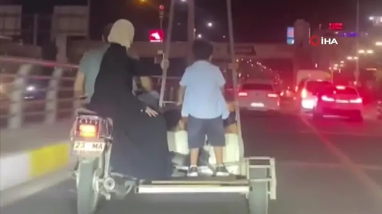 Elazığ’da tehlikeli yolculuk kamerada