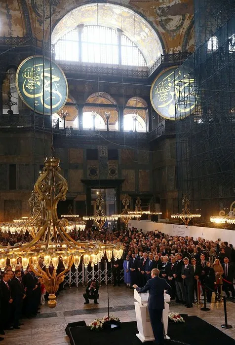 Cumhurbaşkanı Erdoğan'ın Yeditepe Bienali açılışından yansıyan kareleri