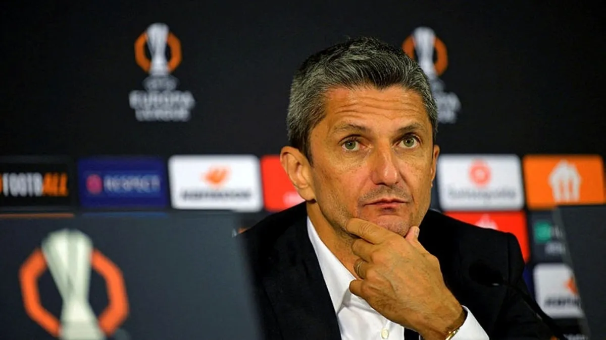 Razvan Lucescu: Galatasaray taraftarı önünde oynadığı için şanslıydı