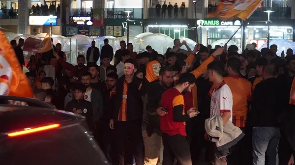 galatasarayin-sampiyonlugu-sirnakta-coskuyla-kutlandi-1778356814811.jpg