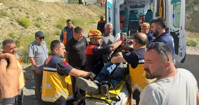 Sivas'ta göçük altında kalan iki işçi yaralandı #sivas
