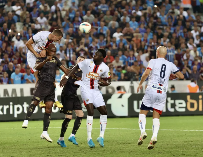 trabzonspor-rapid-wiene-1-0-yenilerek-turu-avusturyaya-birakti-uefa-avrupa-ligi-1723153708445.jpg