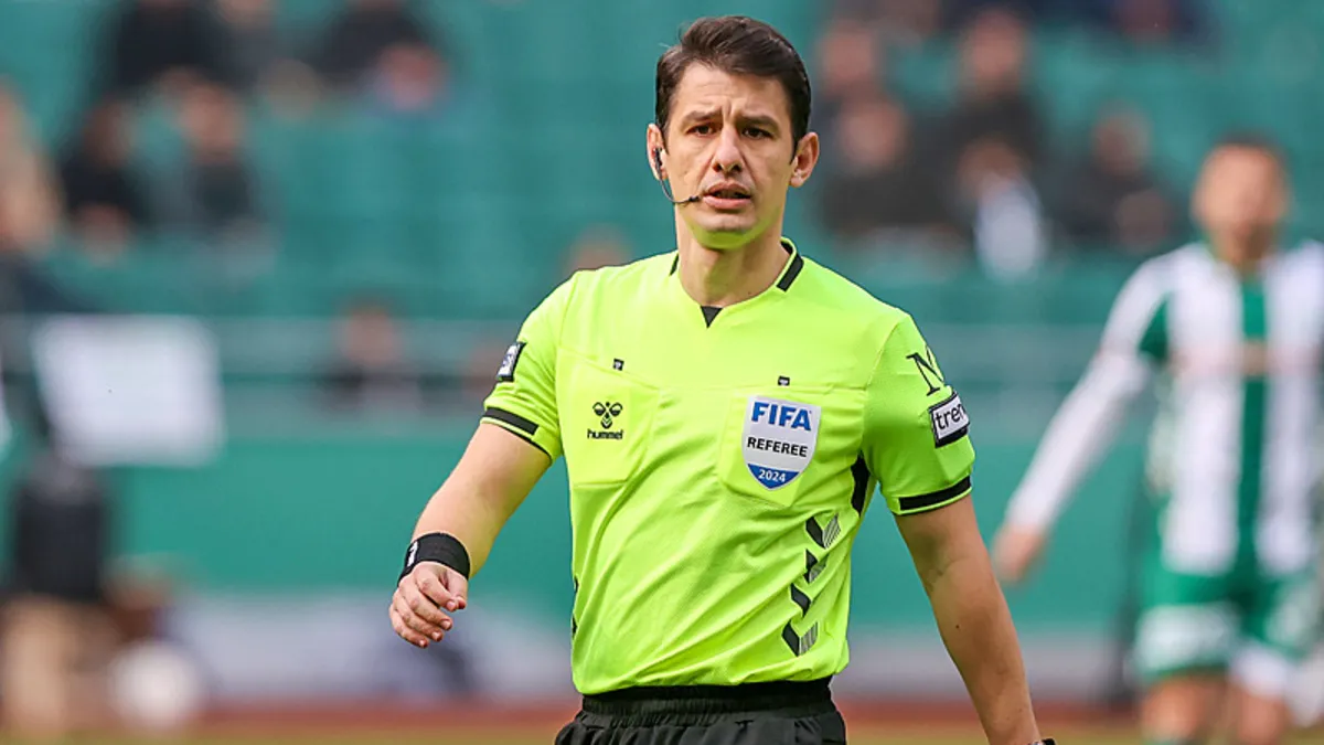 Halil Umut Meler, Körfez Ulusları Kupası'nın yarı final maçını yönetecek Halil Umut Meler, Körfez Ulusları Kupası'nın yarı final maçını yönetecek