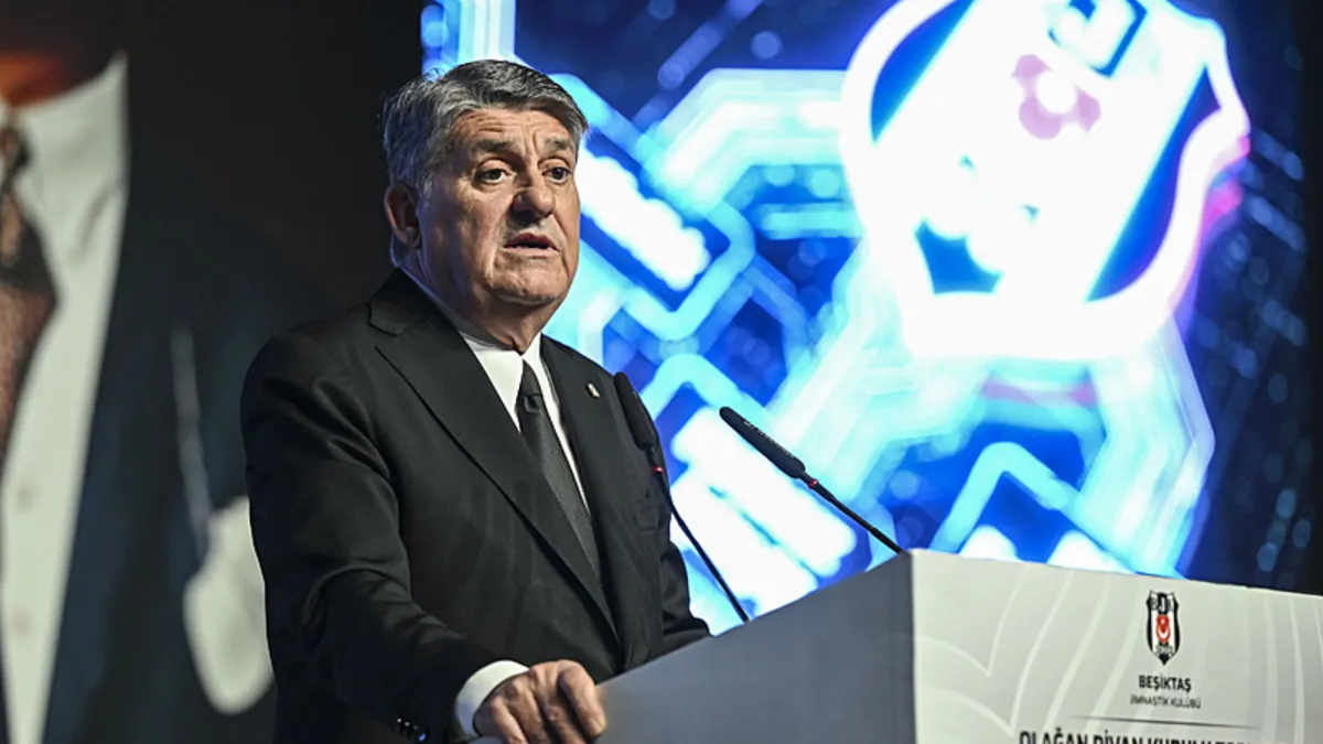 Serdal Adalı’dan, BJK-Kabataş Vakfı Okulları’na ziyaret! Serdal Adalı’dan, BJK-Kabataş Vakfı Okulları’na ziyaret!