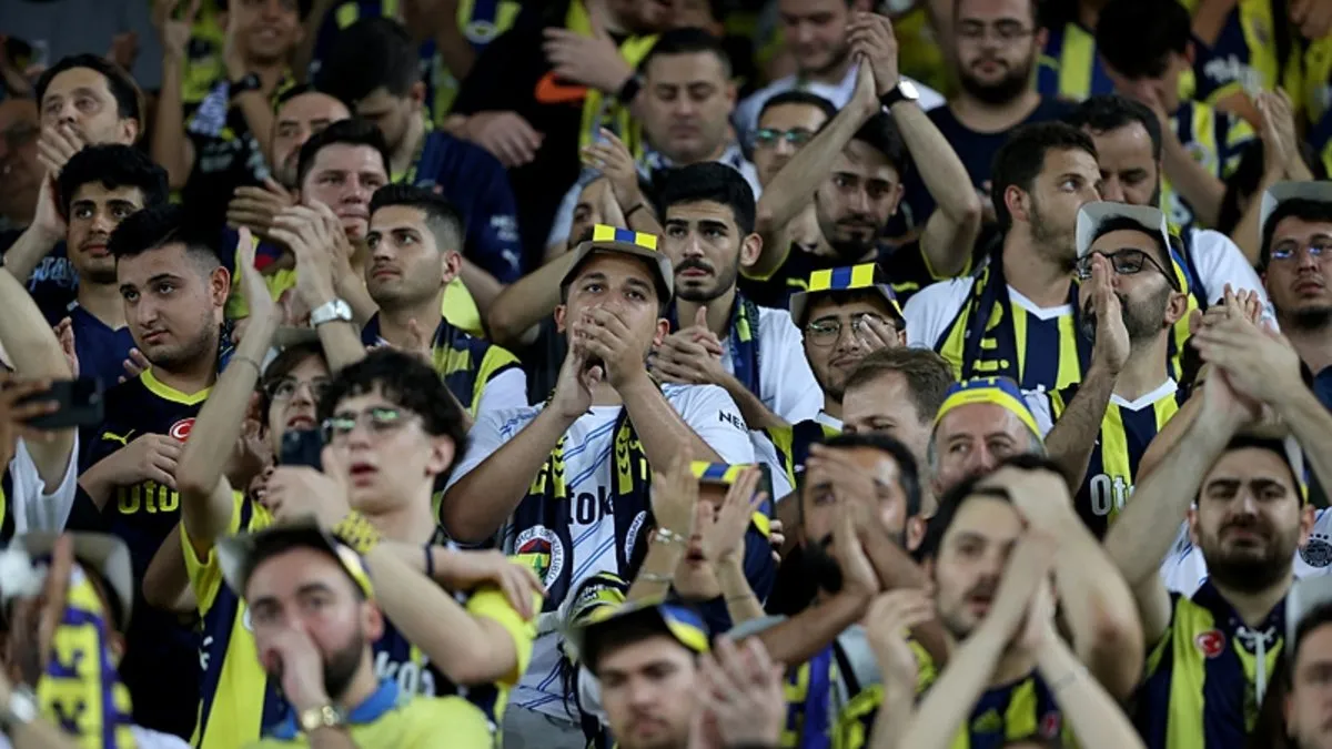 FENERBAHÇE HABERLERİ: Fenerbahçe taraftarı isyanda