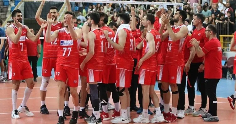 Türkiye Yunanistan voleybol maçı ne zaman, saat kaçta, hangi kanalda? Filenin Efeleri Türkiye Yunanistan voleybol maçı hangi kanalda, saat kaçta oynanacak? | AKDENİZ OYUNLARI