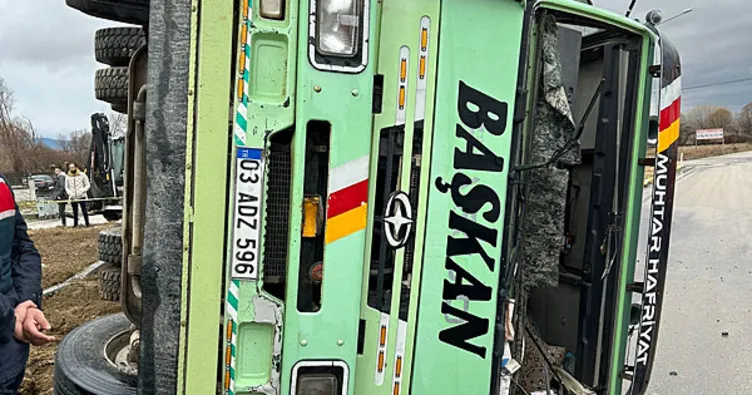 TIR ile kamyon çarpıştı: 1 kişi öldü!