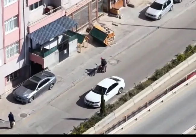 kirikkalede-trafik-denetiminden-kacan-surucu-calinti-motosikletle-yakalandi-1791304698262.jpg