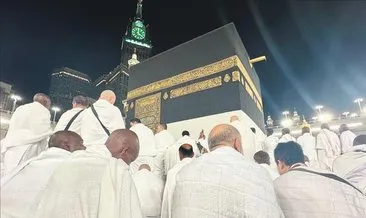 Mescid-i Haram’da Sabah namazı coşkusu