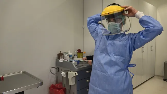 son-dakika-istanbul-il-saglik-muduru-konustu-iste-asilamada-son-durum-1618473542999.jpg İstanbul İl Sağlık Müdürü Kemal Memişoğlu: Vatandaşlarımız bir an önce randevularını alıp aşı olsun - 8