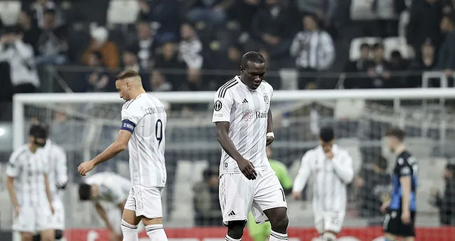 Beşiktaş evinde hezimeti yaşadı! 36 yıl sonra bir ilki yaşadı… Beşiktaş evinde hezimeti yaşadı! 36 yıl sonra bir ilki yaşadı…