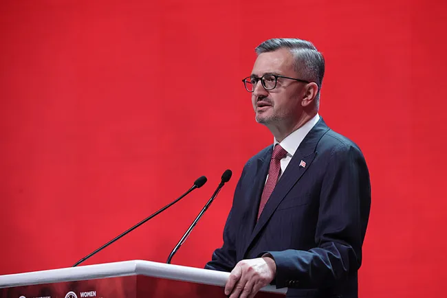 burhanettin-duran-dezenformasyon-devletlerin-kabiliyet-ve-kapasitesine-zarar-verebilen-bir-tehdit-1766052614494.jpeg Burhanettin Duran: Dezenformasyon devletlerin kabiliyet ve kapasitesine zarar verebilen bir tehdit