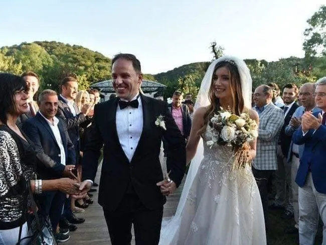 son-dakika-yeni-parti-zonguldak-milletvekili-deniz-yavuzyilmazin-esi-serpil-yavuzyilmaz-hakkinda-yagma-ve-dola-1790690470709.jpg SON DAKİKA... Yeni Parti Zonguldak Milletvekili Deniz Yavuzyılmaz’ın eşi Serpil Yavuzyılmaz hakkında yağma ve dolandırıcılık soruşturması