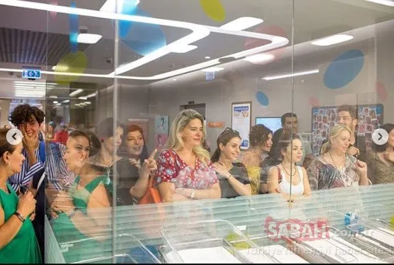 Sanatçı dostları gözyaşları içinde uğurlamıştı...