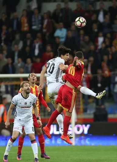 Sabah yazarları Kayserispor-Beşiktaş ve G.Birliği-G.Saray maçlarını yorumladı
