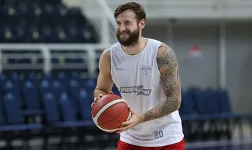 Thomas Akyazılı, Pınar Karşıyaka’da!