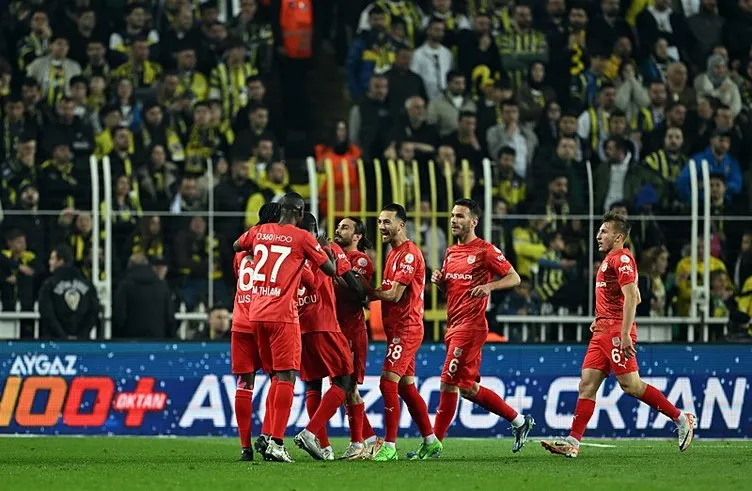 Son dakika haberleri: Herkes Fenerbahçe’nin kazandığı penaltıyı konuşuyor! Erman Toroğlu son noktayı koydu: Kadir Sağlam…