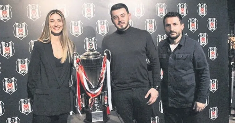 Şampiyon Beşiktaş’ta antrenör Emre Nur ve kaptan Ecem Aknam, SABAH Spor’a konuştu! Bizde şampiyonluk kelimesi yasaktı