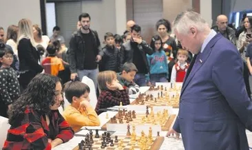 12 yaşındaki Işıl Karpov’u pes ettirdi