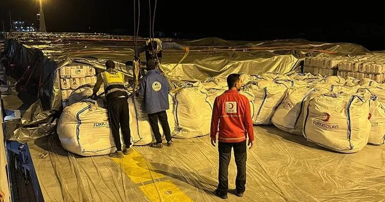 Türk Kızılay’dan Gazze’ye yardım sürüyor