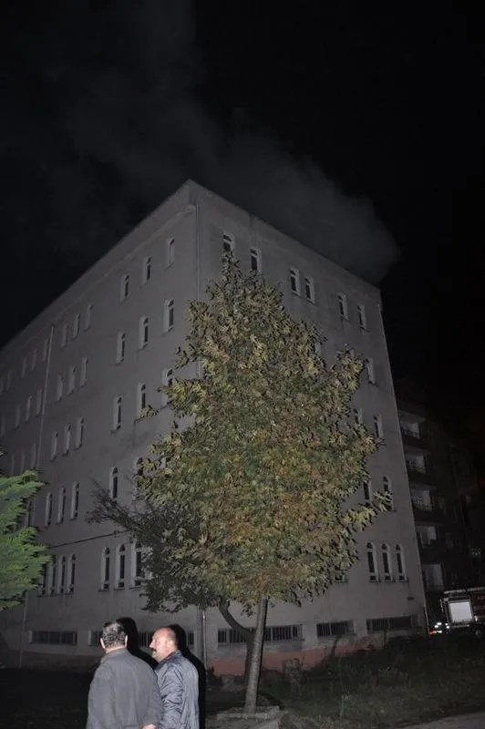 Öğrenci yurdunda yangın paniği