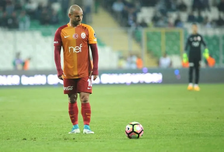 Antalyaspor’dan Sneijder bombası