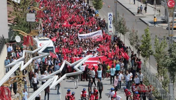 Teröre Lanet KardeÅliÄe Davet YürüyüÅüne Büyük Destek