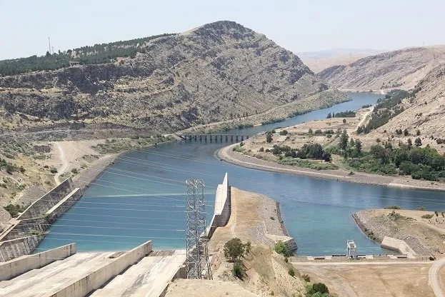 Atatürk Barajı çiftçiye can suyu oldu