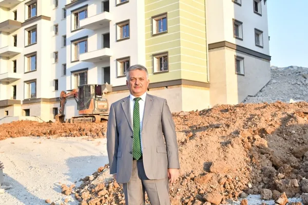 malatya-valisi-sabaha-konustu-ilk-konutlari-kasimda-teslim-edecegiz-1696134243230.jpeg