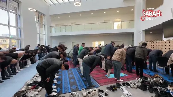 Almanya’da binlerce Müslüman bayram namazını eda etti | Video