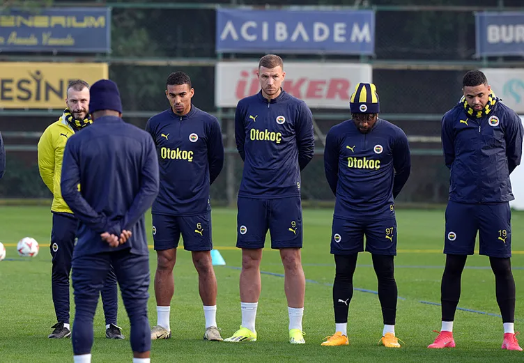 Son dakika haberi: Fenerbahçe’den bir transfer çalımı daha! İlk temas kuruldu...