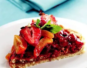 Cevizli ve Meyveli Tart
