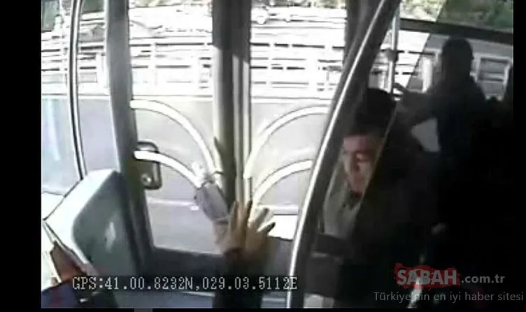 Metrobüsteki şemsiyeli saldırganın yargılanmasına başlandı